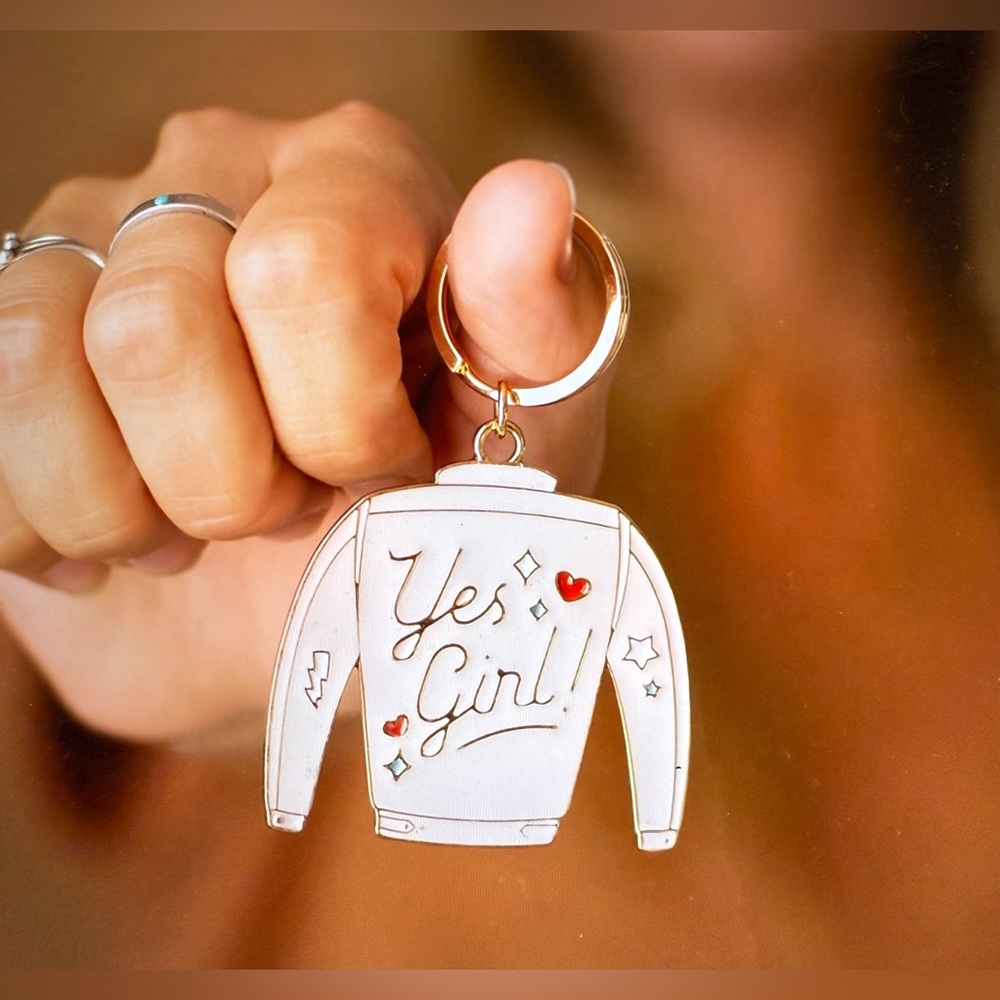 Brand New Elum Designs “Yes Girl! “ Keychain